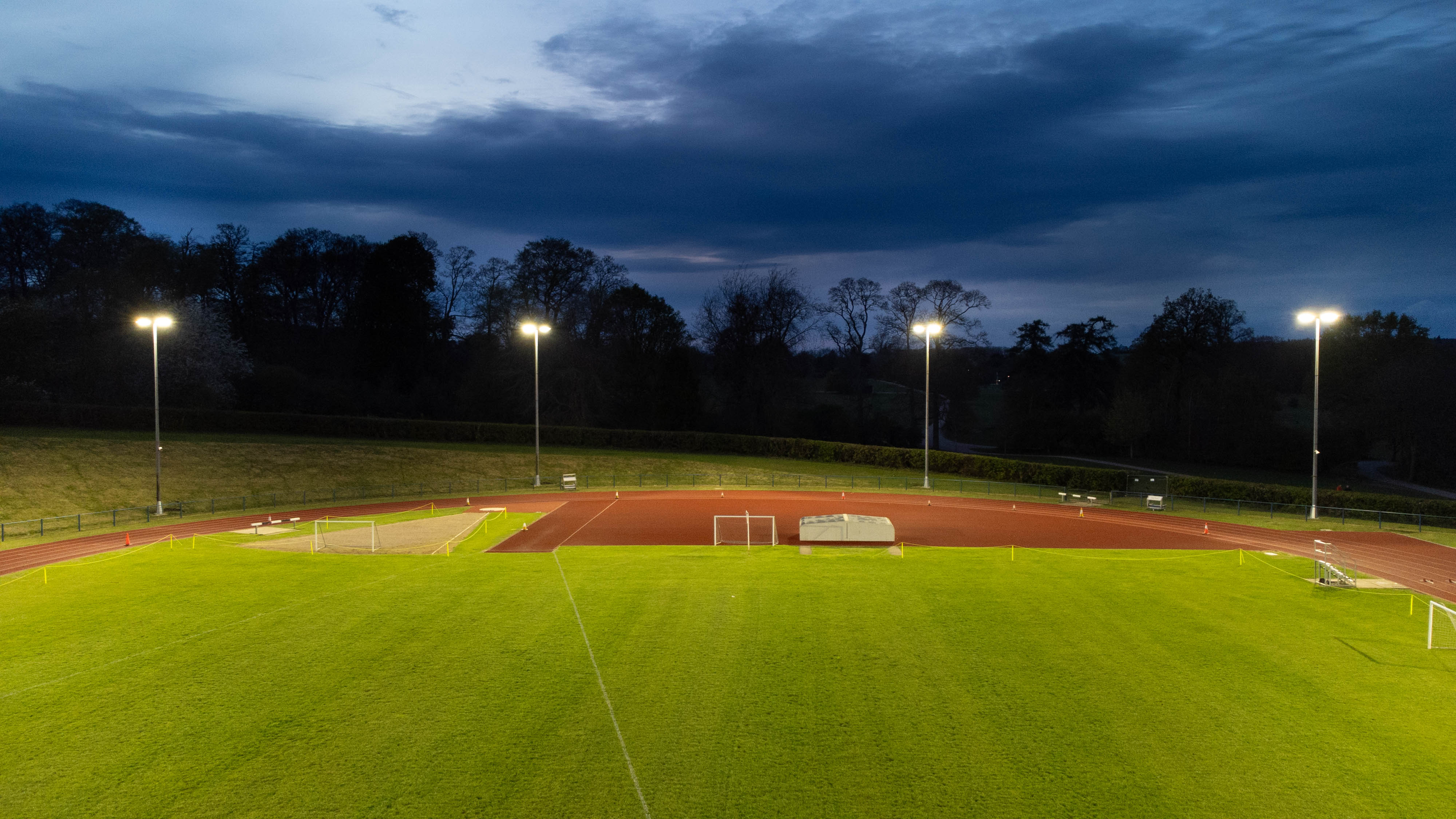 Exterior floodlighting solution